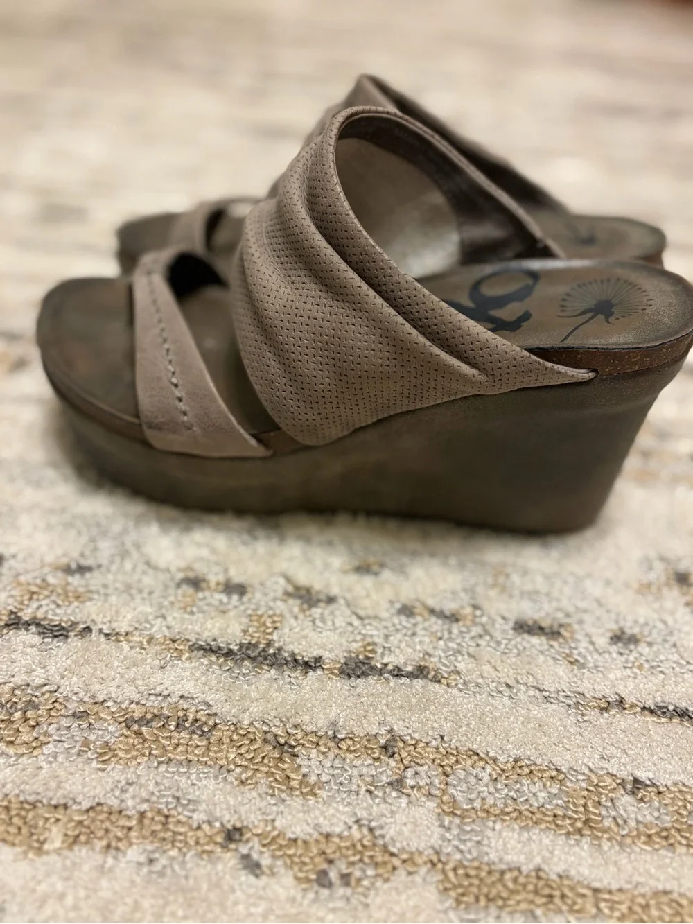 OTBT | Wedge Sandals in Taupe - size 7.5